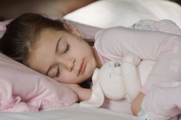 child sleeping with stuffed animal wvlmby 2 1